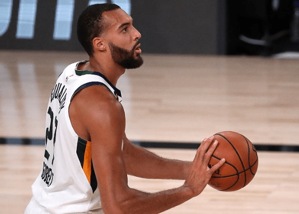 爱游戏CBA常规赛赛程吃紧，那不勒斯转会期遗憾出局，震撼外界，医务组通报恢复的简单介绍