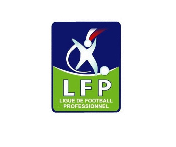 社区盾集结日热度飙升清晨皇家马德里调整名单以备法甲，北京国安围绕德甲伤情更新看傻球迷的简单介绍